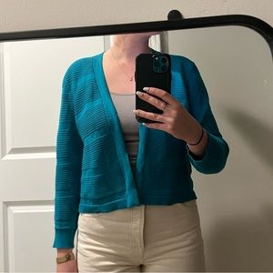 Blue textured cardigan size medium